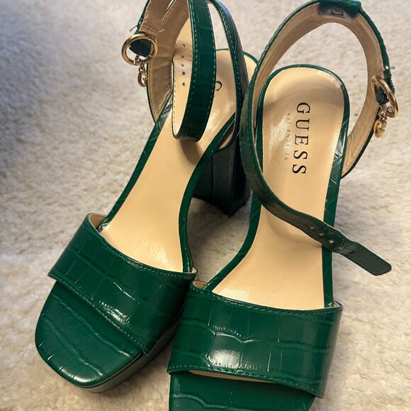 Guess Green Platform Shoes with Glossy Finish - Picture 1 of 4